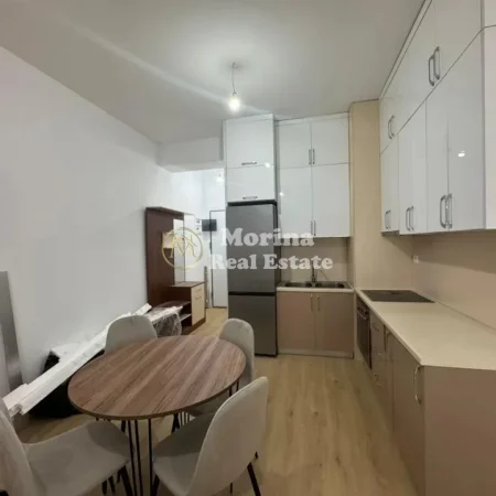 Tirane, jepet me qera apartament 1+1 Kati 6, 60 m² 500 € (Ali Demi)