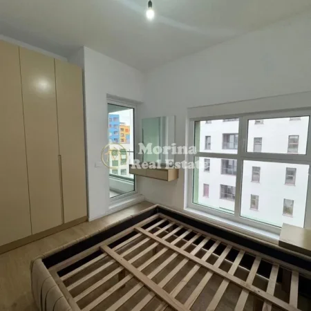 Tirane, jepet me qera apartament 1+1 Kati 6, 60 m² 500 € (Ali Demi)