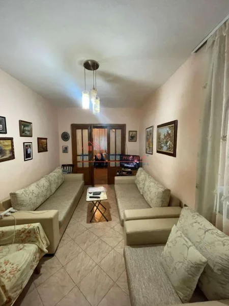 Tirane, shitet apartament 3+1+Aneks+Ballkon Kati 1, 103 m² 170.000 € (Mine Peza)