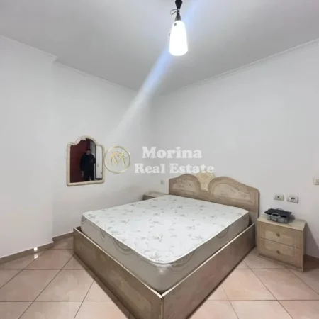 Tirane, jepet me qera apartament 1+1 Kati 4, 60 m² 500 € (Xhamlliku)