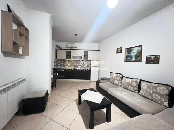 Tirane, jepet me qera apartament 1+1 Kati 4, 60 m² 500 € (Xhamlliku)