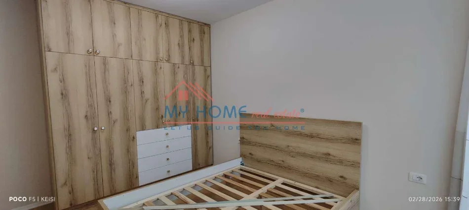 Tirane, jepet me qera apartament 1+1+Ballkon Kati 3, 65 m² 670 € (Bulevardi i Ri)