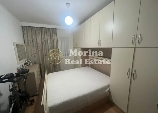 Tirane, jepet me qera apartament 2+1 Kati 2, 90 m² 700 € (Fusha Aviacionit)