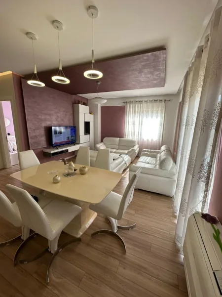 Tirane, shitet apartament , 125 m² 285.000 € 