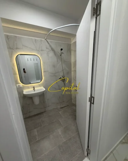 Tirane, jepet me qera garsonier 1+1 Kati 3, 40 m² 420 € (LAPRAKE)