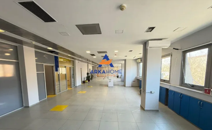 Tirane, shitet ambjent biznesi Kati 2, 916 m² 2.244.200 € 