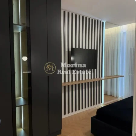 Tirane, jepet me qera apartament 1+1 Kati 3, 60 m² 850 € (Liqeni Artificial)