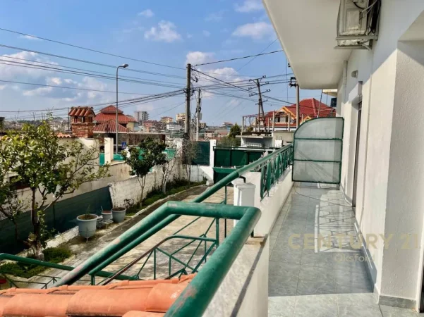 Tirane, shitet apartament 2+1 Kati 0, 97 m² 88.000 € (Shkoze)