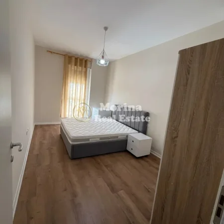 Tirane, jepet me qera apartament 1+1 Kati 4, 70 m² 500 € (5 Maji)