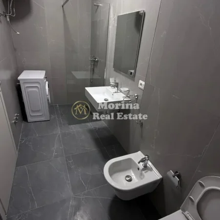 Tirane, jepet me qera apartament 1+1 Kati 4, 70 m² 500 € (5 Maji)