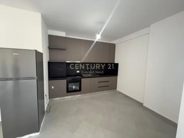 Tirane, jap me qera apartament 2+1 Kati 5, 87 m² 500 € 