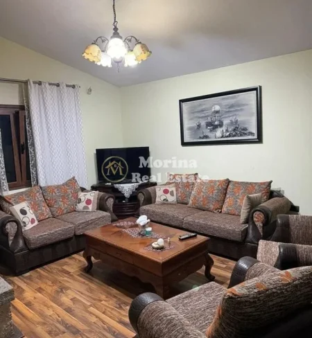 Tirane, jepet me qera Vile 1+1 Kati 1, 60 m² 400 € (Shkoze)