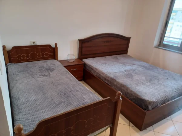 Tirane, jepet me qera apartament 1+1 Kati 6, 70 m² 400 € (ASTIR)