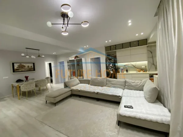 Tirane, shitet apartament 2+1+Ballkon Kati 6, 110 m² 375.000 € (Stadiumi Dinamo)