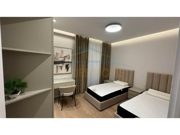 Tirane, jepet me qera apartament 2+1 Kati 5, 116 m² 1.750 € (Rruga Mine peza)