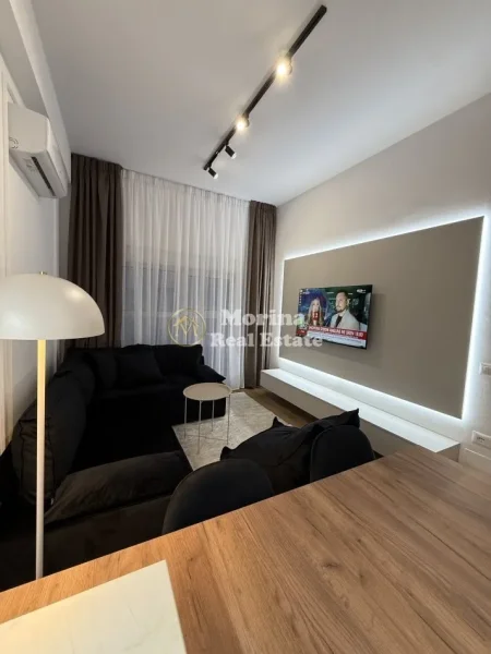 Tirane, jepet me qera apartament 1+1 Kati 5, 60 m² 500 € (Ali Demi)