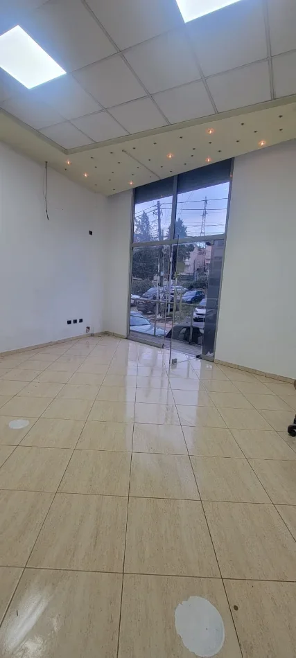 Tirane, jepet me qera dyqan Kati 1, 70 m² 500 € (Rruga Fuat Toptani)
