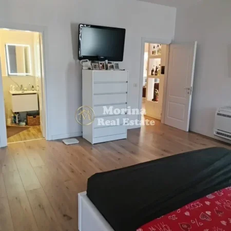 Durres, jepet me qera apartament+verande | Penthouse 3+1 Kati 4, 230 m² 1.000 € (Mali i Robit)