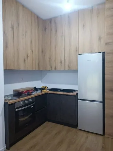Tirane, jepet me qera apartament 1+1+Aneks+Ballkon Kati 2, 54 m² 400 € (fresku , linze)
