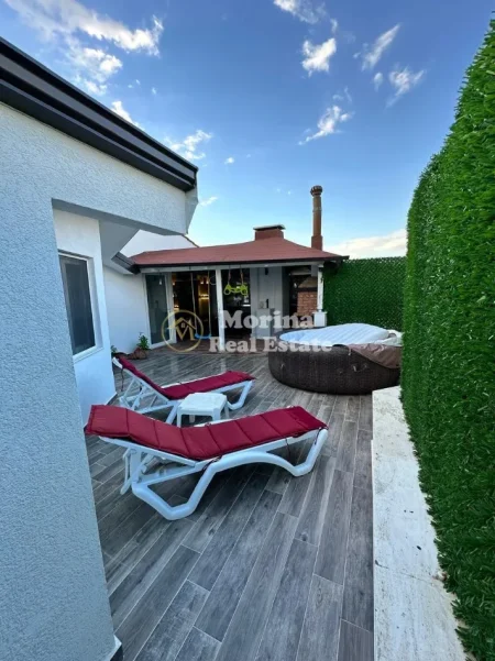 Durres, shitet apartament+verande | Penthouse 3+1 Kati 4, 230 m² 300.000 € (Mali i Robit)