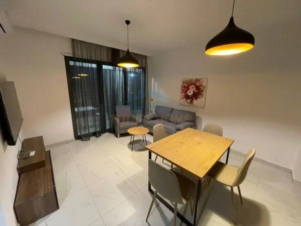 Tirane, jepet me qera apartament 1+1 Kati 5, 59 m² 450 € (RRUGA JORDAN MISJA)