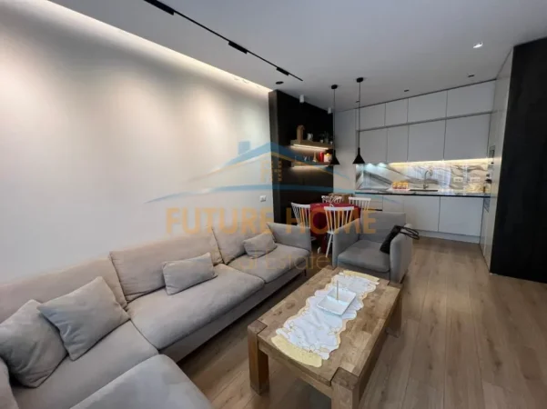 Tirane, shitet apartament 2+1+Aneks+Ballkon Kati 5, 86 m² 270.000 € (21 DHJETORI)