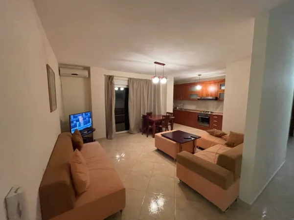 Tirane, jepet me qera apartament 2+1 Kati 4, 115 m² 800 € (RRUGA PETI ,LLIQENI I THATE)