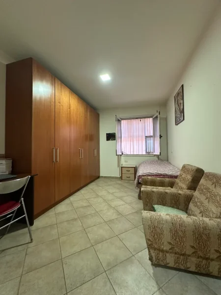 Tirane, shitet apartament 2+1+Ballkon Kati 1, 300.000 € (Marko Bocari)