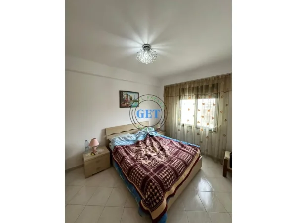 Durres, jepet me qera apartament 1+1 Kati 2, 300 € (Plazh Hekurudha)