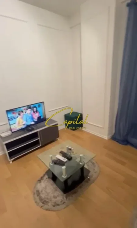 Tirane, jepet me qera apartament 1+1 Kati 3, 66 m² 550 € (SELITE)