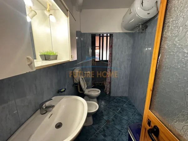 Tirane, shitet apartament 2+1 Kati 4, 71 m² 135.000 € (Xhamlliku)
