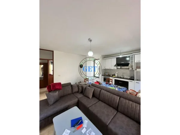 Durres, jepet me qera apartament 2+1 Kati 4, 100 m² 370 € (Plazh)