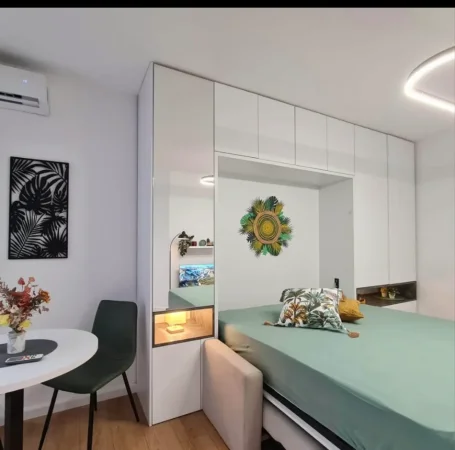 Tirane, shes garsonier 1+1 , 35 m² 83.000 € (Rruga Rrapo Hekali)