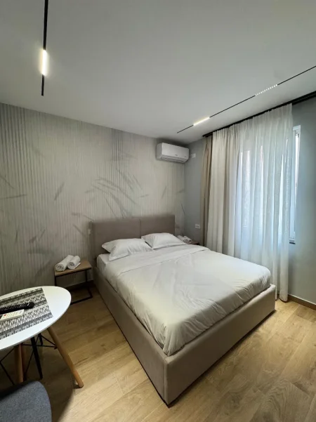 Tirane, shes garsonier 3+1 Kati 4, 84 m² 255.000 € (Mine Peza)