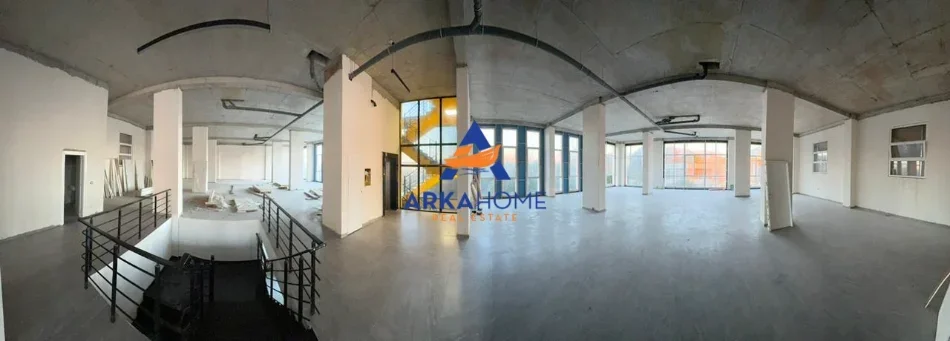 Tirane, jepet me qera ambjent biznesi Kati 1, 550 m² 4.000 € 