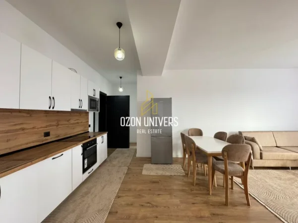 Tirane, jepet me qera apartament 2+1+Ballkon Kati 5, 105 m² 50,000 lekë/muaj (paskuqan)