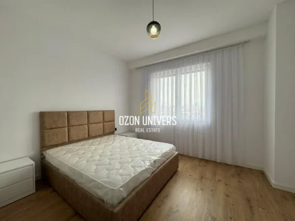 Tirane, jepet me qera apartament 2+1+Ballkon Kati 5, 105 m² 50,000 lekë/muaj (paskuqan)
