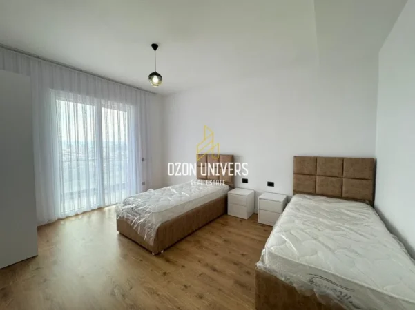 Tirane, jepet me qera apartament 2+1+Ballkon Kati 5, 105 m² 50,000 lekë/muaj (paskuqan)