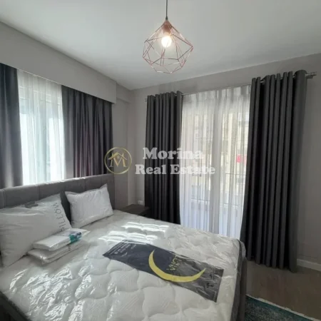 Tirane, jepet me qera apartament 1+1 Kati 3, 67 m² 600 € (Laprake,Kupola)