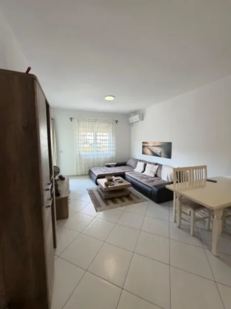 Tirane, shitet apartament 1+1 Kati 4, 68 m² 140.000 € (Prane Kopshtit Zoologjik)