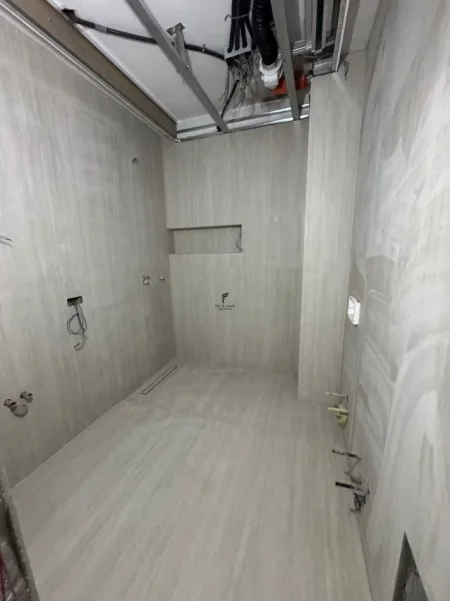 Tirane, jepet me qera zyre Kati 3, 130 m² 2.500 € (AIR ALBANIA)