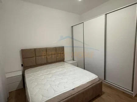 Tirane, jepet me qera apartament 1+1 Kati 4, 69 m² 450 € (Paskuqan)