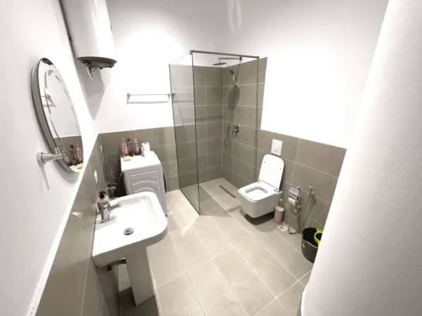 Durres, jepet me qera garsonier Kati 0, 30 m² 350 € (Rruga Taulantia)