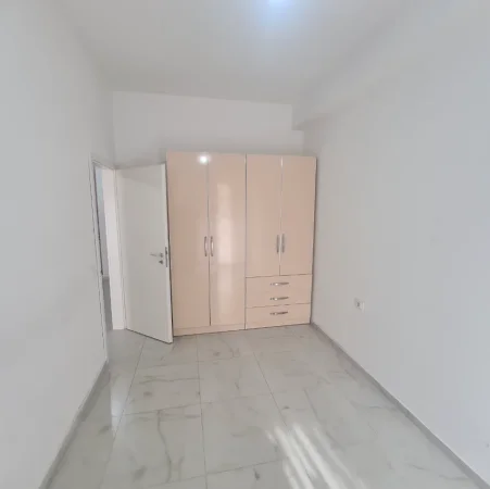 Mangalem (Ali Demi) jap1+1 e mobiluar