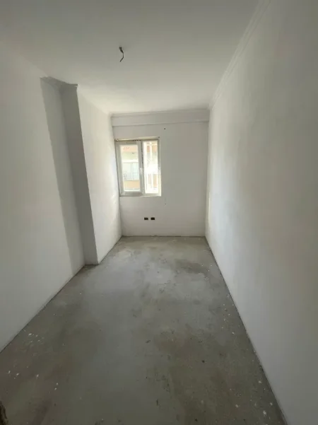 Tirane, shitet apartament 2+1 Kati 2, 89 m² 82.900 € (KAMEZ)