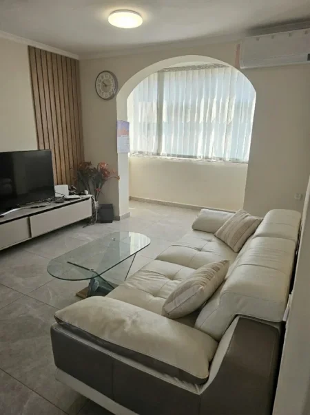 Tirane, shitet apartament duplex 5+1+Aneks+Ballkon Kati 5, 250 m² 450.000 € (Rruga Mine Peza)