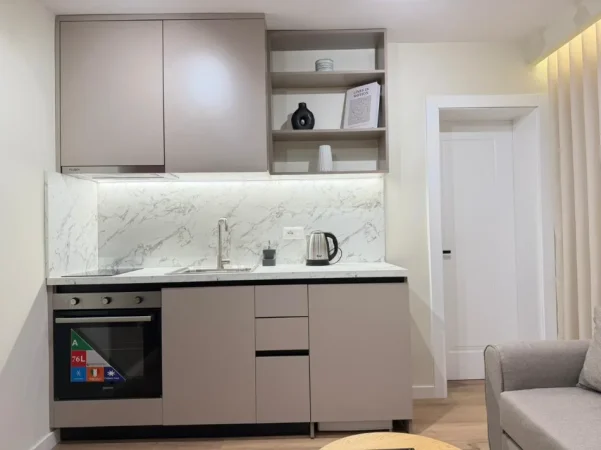 Tirane, shitet apartament 1+1+Ballkon Kati 6, 65 m² 200.000 € (21 DHJETORI)