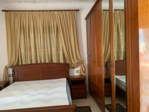 Tirane, jepet me qera Vile 2+1 Kati 2, 150 m² 520 € (Rruga Filip Shiroka)