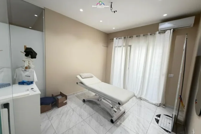 Tirane, jepet me qera zyre Kati 6, 71 m² 670 € (Rruga Anton Lufi)