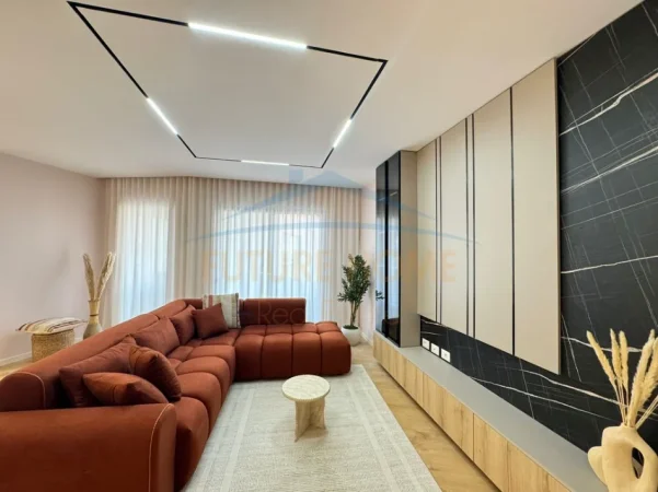 Tirane, shitet apartament 2+1+2 Kati 5, 121 m² 182.000 € (ASTIR , Tek Bar Soho)